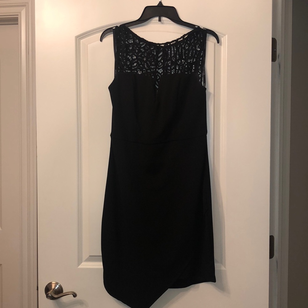 Euc sz 12 Bisou Bisou black cocktail lace dress